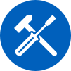 Icon: Weißes, gezeichnetes Werkzeug – Hammer und Schraubendreher – in einem dunkelblauen Kreis.