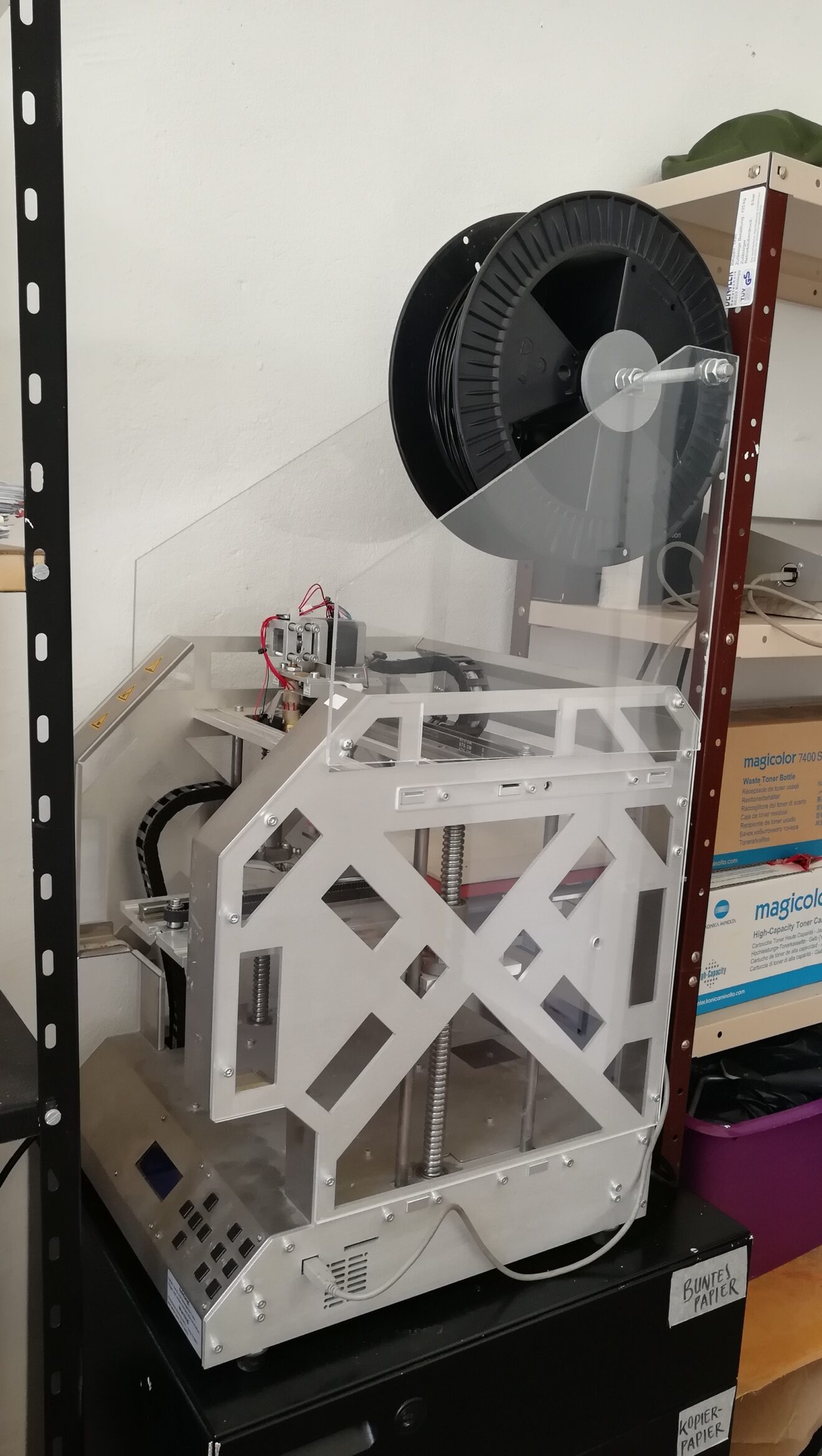 Abbildung des Renkforce rf1000 3D Druckers