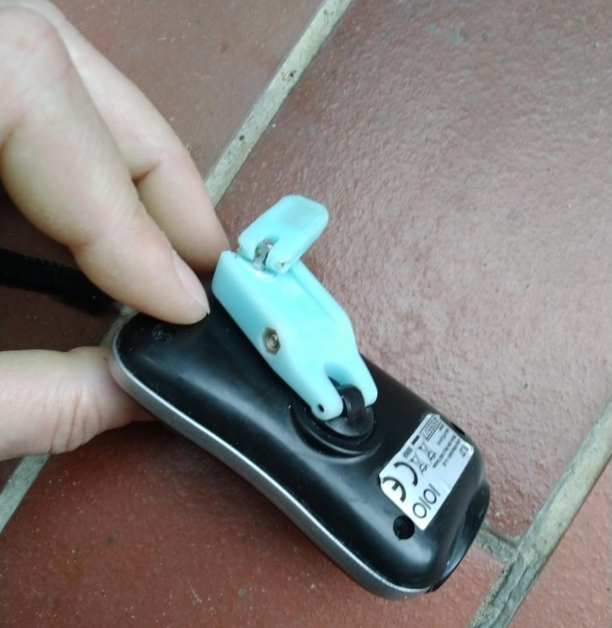 3D-gedruckte Ersatz-Kurbel an einer Kurbellampe