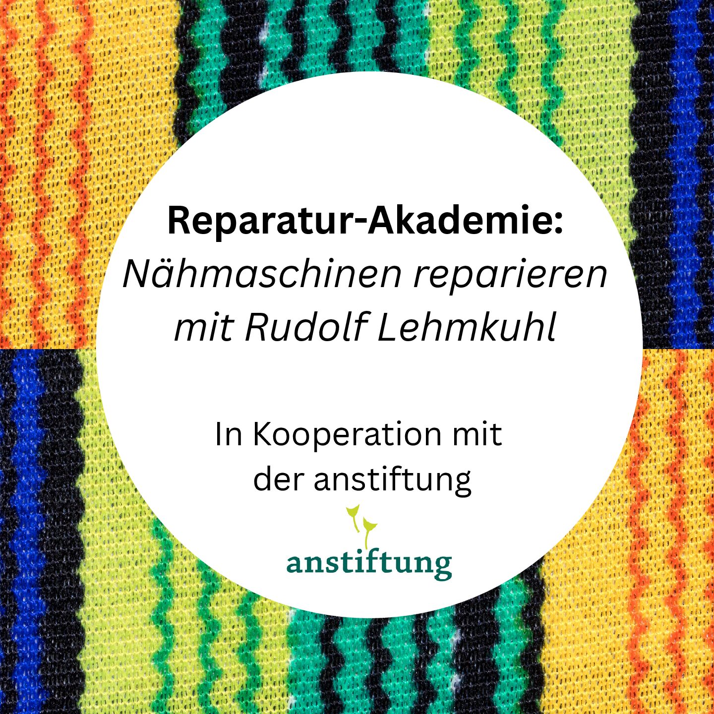 Waldorfpuppe mit Kleid, Weste und braunen Zöpfen